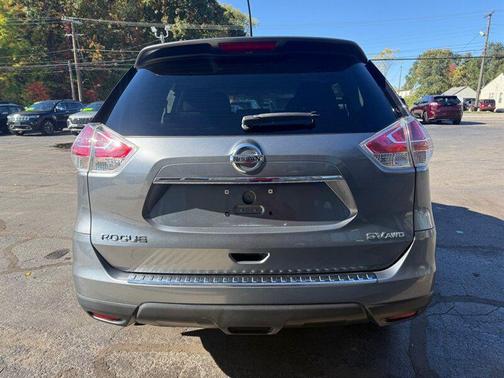 2016 Nissan Rogue SV