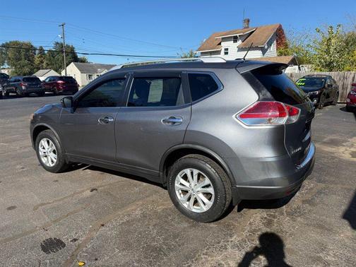 2016 Nissan Rogue SV