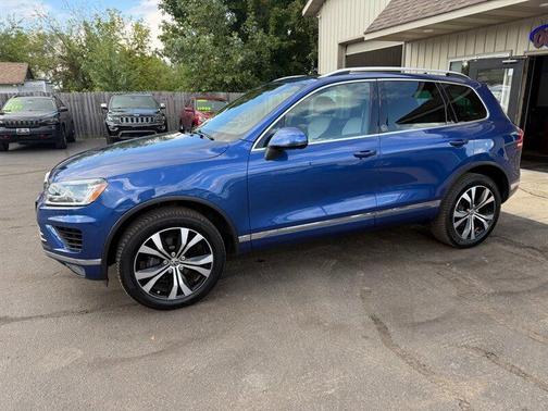 2017 Volkswagen Touareg V6 Wolfsburg Edition