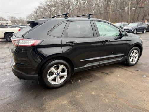 2017 Ford Edge SE