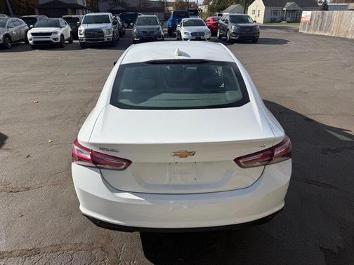 2022 Chevrolet Malibu FWD LT