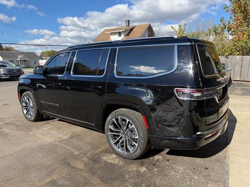 2023 Jeep Grand Wagoneer Series III 4x4