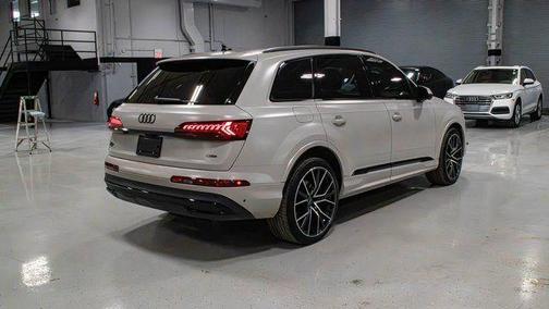 2021 Audi Q7 55 Prestige