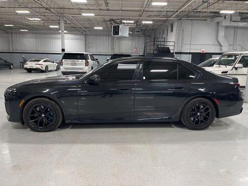 2023 BMW 760 760i xDrive