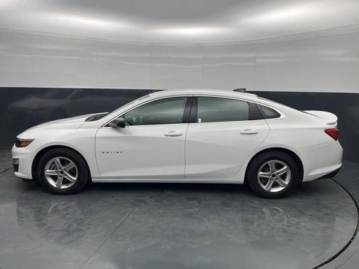 Summit White 2022 Chevrolet Malibu 1LS