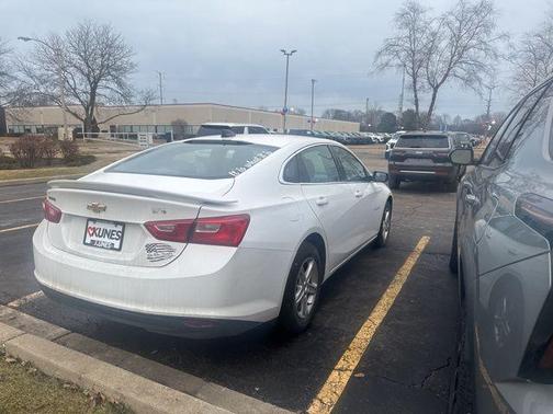 2022 Chevrolet Malibu 1LS