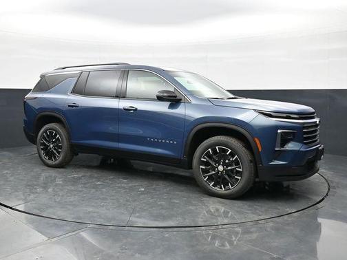 Lakeshore Blue Metallic 2026 Chevrolet Traverse LT