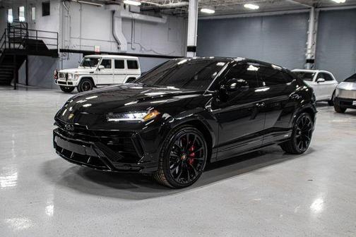 2024 Lamborghini Urus S