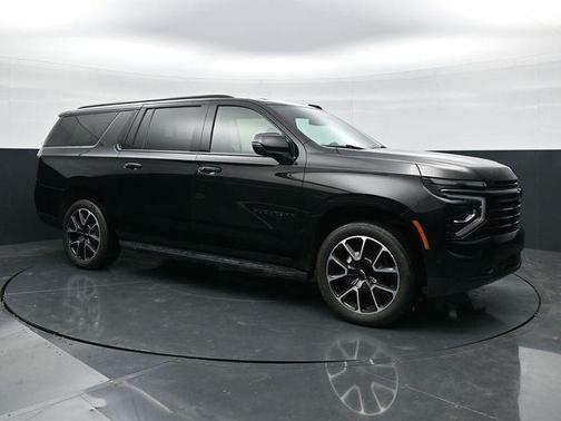 Black 2025 Chevrolet Suburban RST