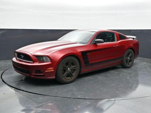 Red 2014 Ford Mustang