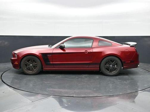 Red 2014 Ford Mustang