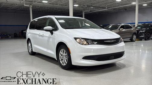 2022 Chrysler Voyager LX