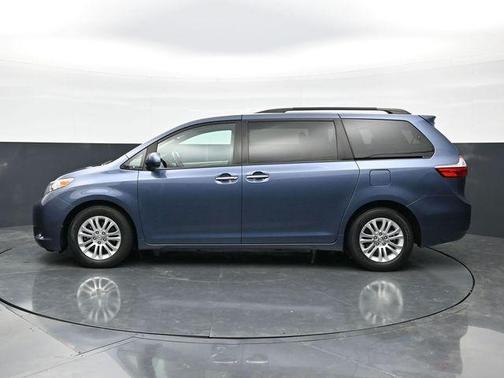 Silver 2017 Toyota Sienna L