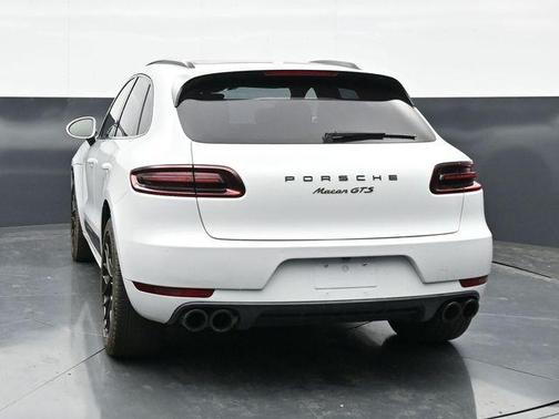 White 2018 Porsche Macan GTS