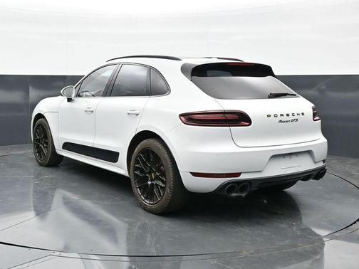 White 2018 Porsche Macan GTS