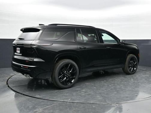 Mosaic Black Metallic 2026 Chevrolet Traverse RS