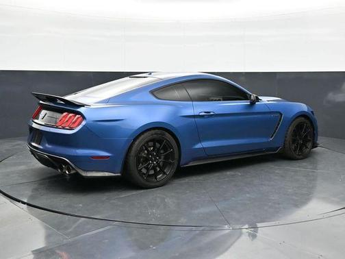 Blue Metallic 2019 Ford Shelby GT350 Base