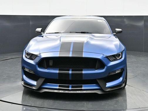 2019 Ford Shelby GT350 Base