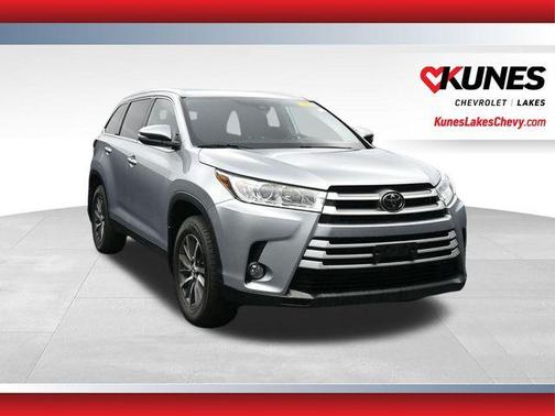 Celestial Silver Metallic 2019 Toyota Highlander XLE