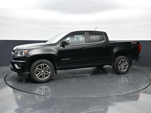 Black 2020 Chevrolet Colorado LT