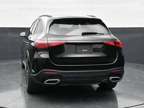 Black 2023 Mercedes-Benz GLC 300 Base
