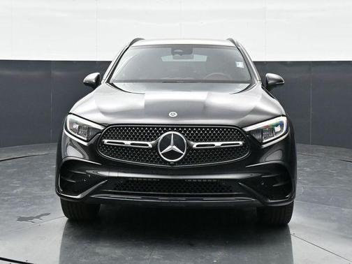 Black 2023 Mercedes-Benz GLC 300 Base