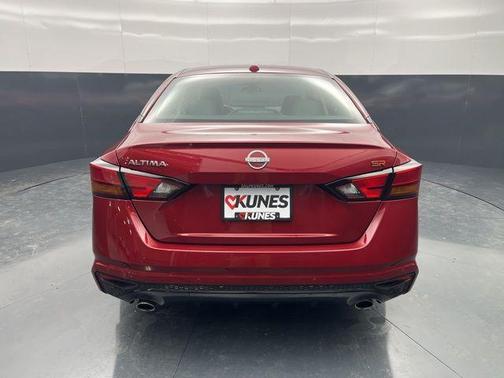 Scarlet Ember 2025 Nissan Altima SR