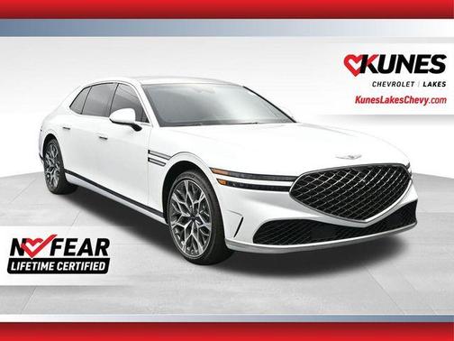 Uyuni White 2025 Genesis G90 3.5T e-SC