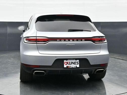 Silver 2020 Porsche Macan Base