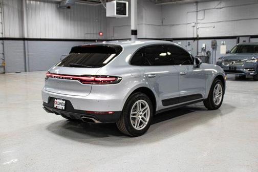 2020 Porsche Macan Base