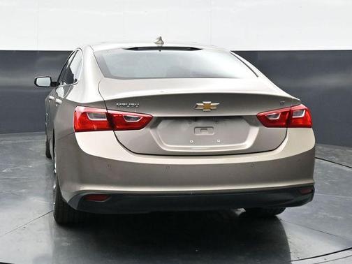 Mineral Gray Metallic 2024 Chevrolet Malibu LT