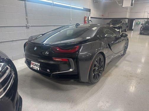 2015 BMW i8 Base