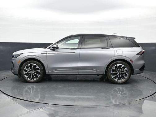 Gray Metallic 2024 Lincoln Nautilus Reserve