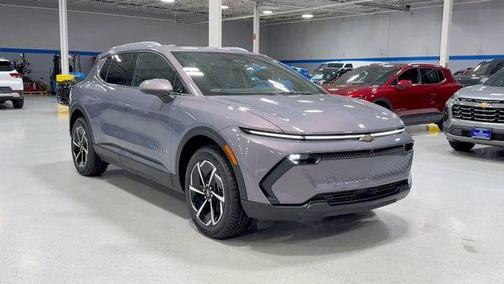 2026 Chevrolet Equinox EV LT 2