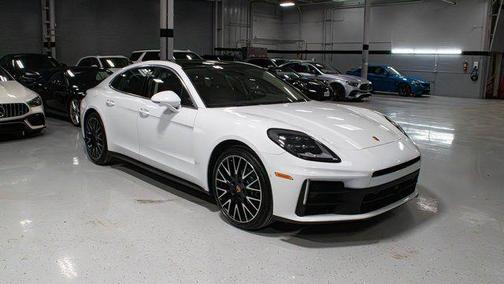 2025 Porsche Panamera 