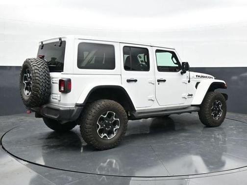 Bright White Clearcoat 2023 Jeep Wrangler Rubicon