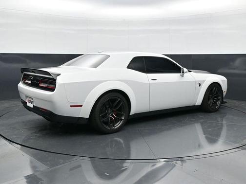 White Knuckle Clearcoat 2019 Dodge Challenger SRT Hellcat