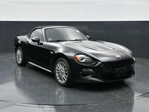 Forte Black Metallic 2018 FIAT 124 Spider Classica