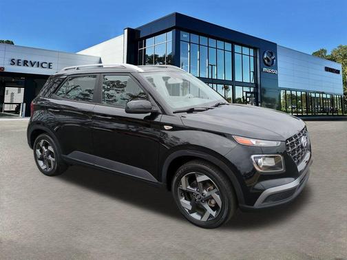 2023 Hyundai VENUE SEL