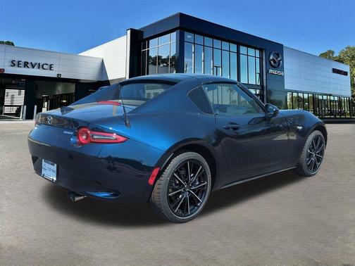 Deep Crystal Blue Mica 2026 Mazda MX-5 Miata Grand Touring