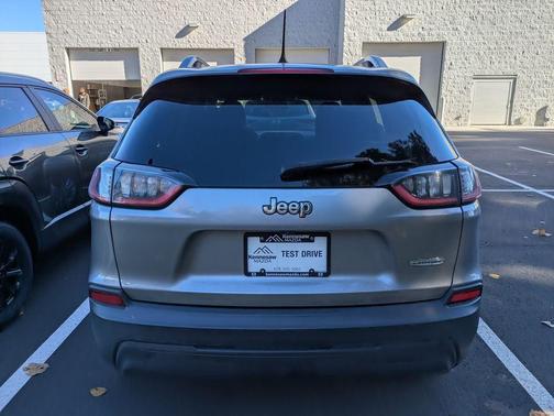 2020 Jeep Cherokee Latitude