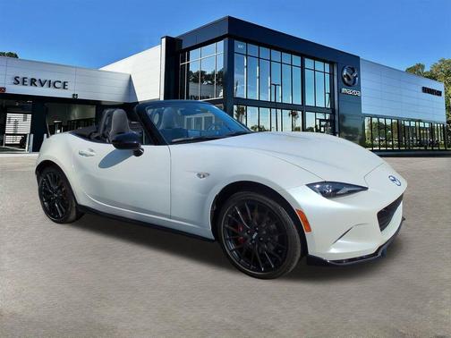 Snowflake White Pearl 2025 Mazda MX-5 Miata Club