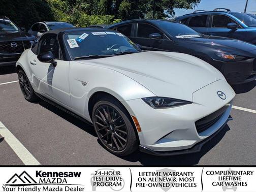 Snowflake White Pearl 2025 Mazda MX-5 Miata Club