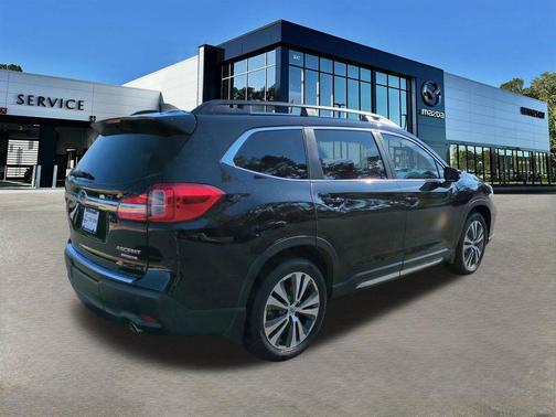 Crystal Black Silica 2019 Subaru Ascent Limited 7-Passenger