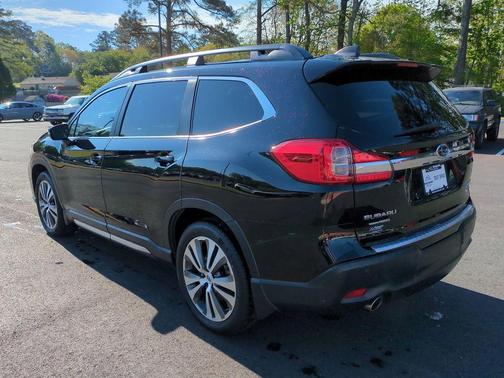 Crystal Black Silica 2019 Subaru Ascent Limited 7-Passenger