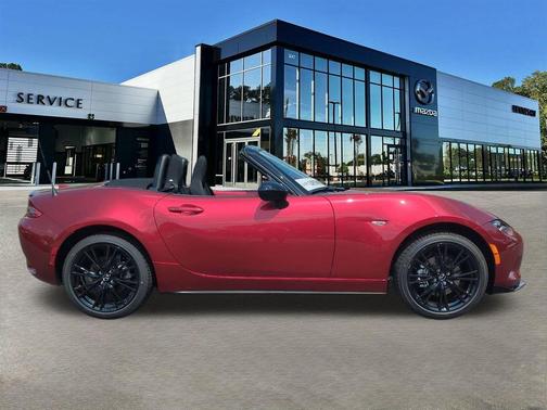 Soul Red Crystal Metallic 2026 Mazda MX-5 Miata Club