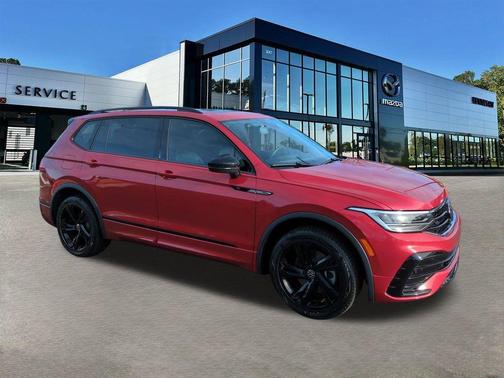 2024 Volkswagen Tiguan 2.0T SE R-Line Black