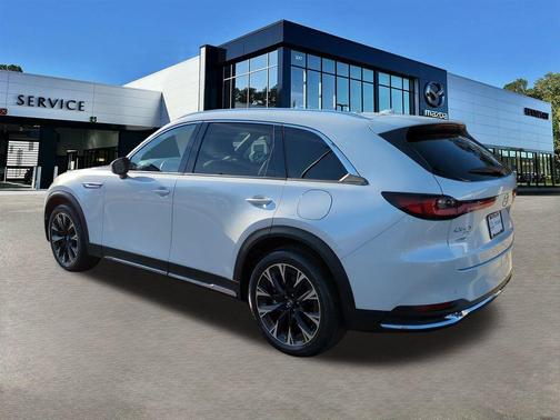 2024 Mazda CX-90 PHEV Premium Plus
