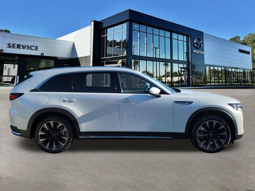2024 Mazda CX-90 PHEV Premium Plus