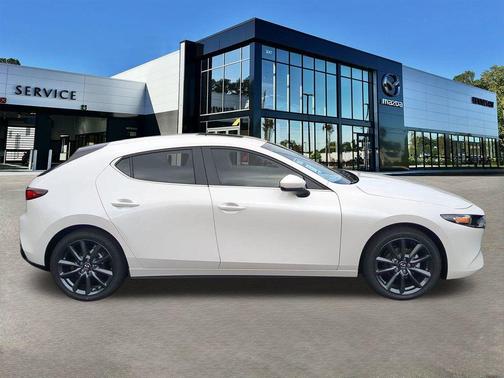 2025 Mazda Mazda3 FWD w/Preferred Package